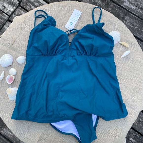 Beachsissi Tankini set in a Soft Green Colour Criss Cross Back Cut Out Bottoms - Picture 5 of 15